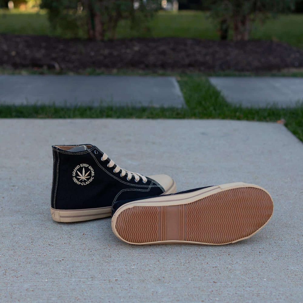 Billy Black High Top by Greenergrass. Sole view.