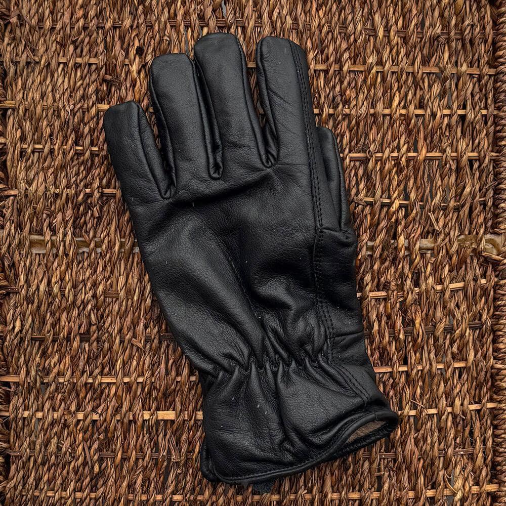 Alpaca Lined Leather Gloves in black.